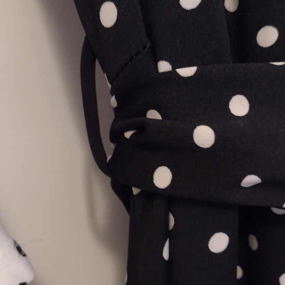 Cozy Collection polka dot dress ptp 20" - Picture 8 of 8
